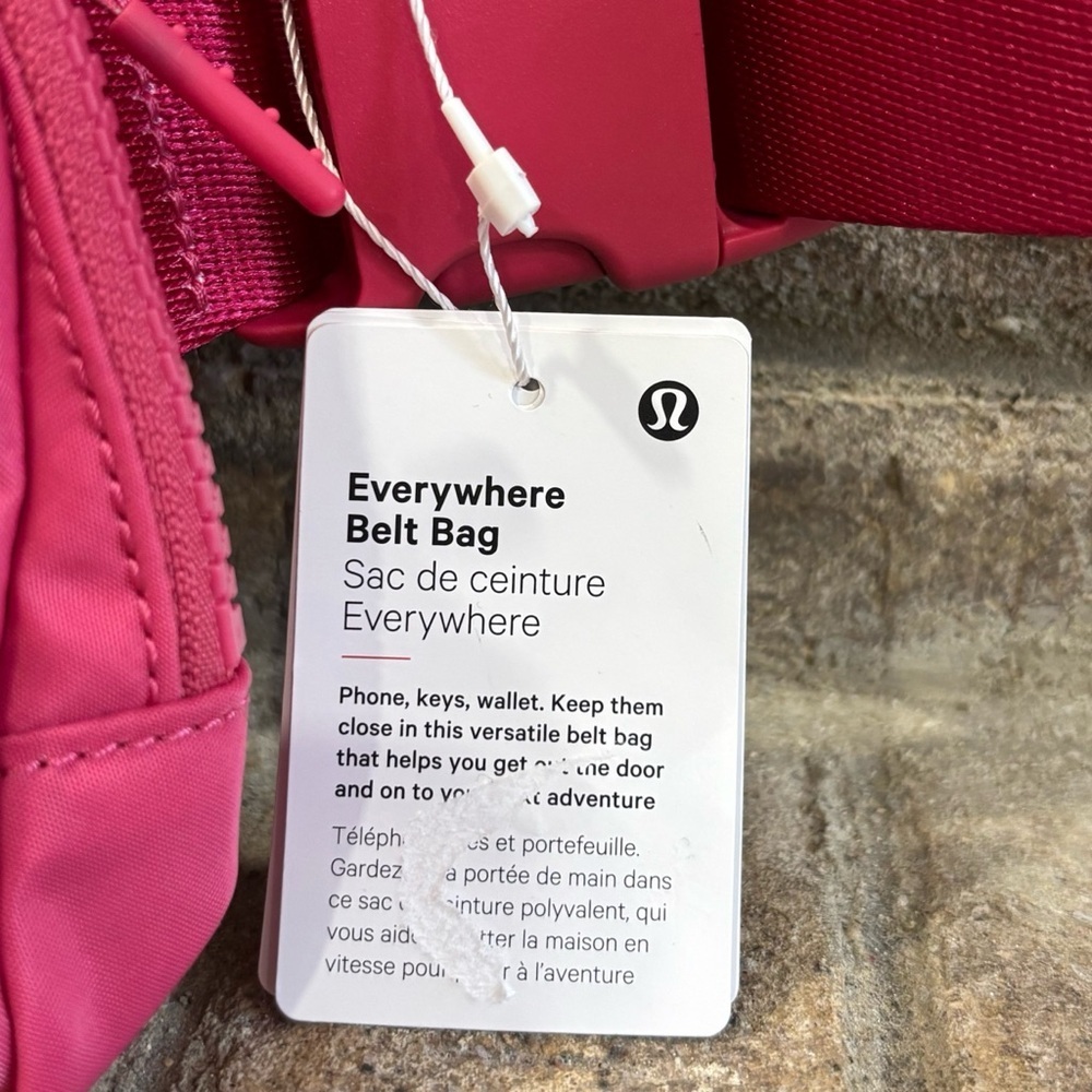 NWT Lululemon Everywhere Belt Bag In Raspberry Coulis - Picture 8 of 8